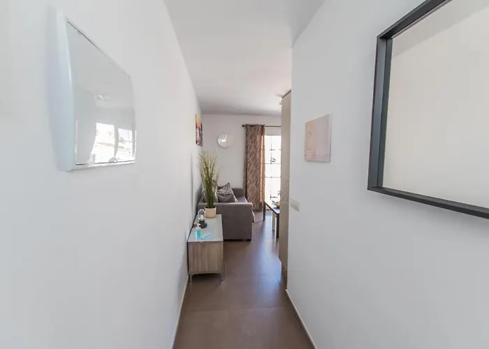 Casa Anemona With Terrace Shared Pool Sea Views And Free Wifi Apartament Puerto del Carmen (Lanzarote)